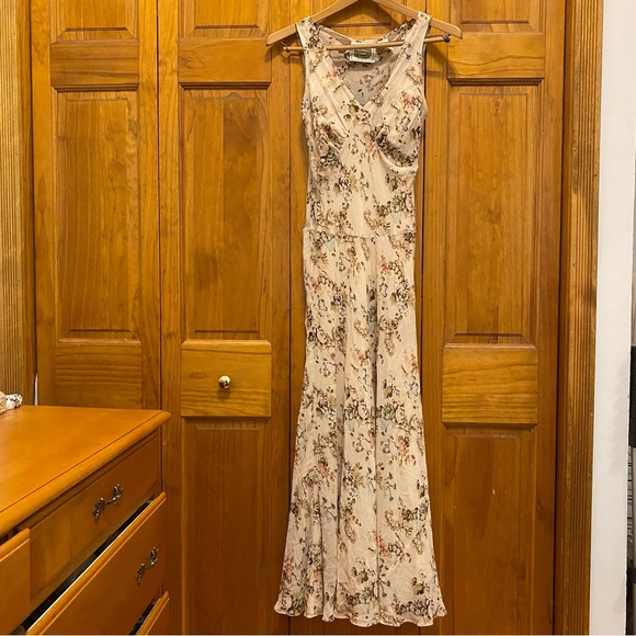 Vintage silk blush floral maxi dress - Picture 3 of 7